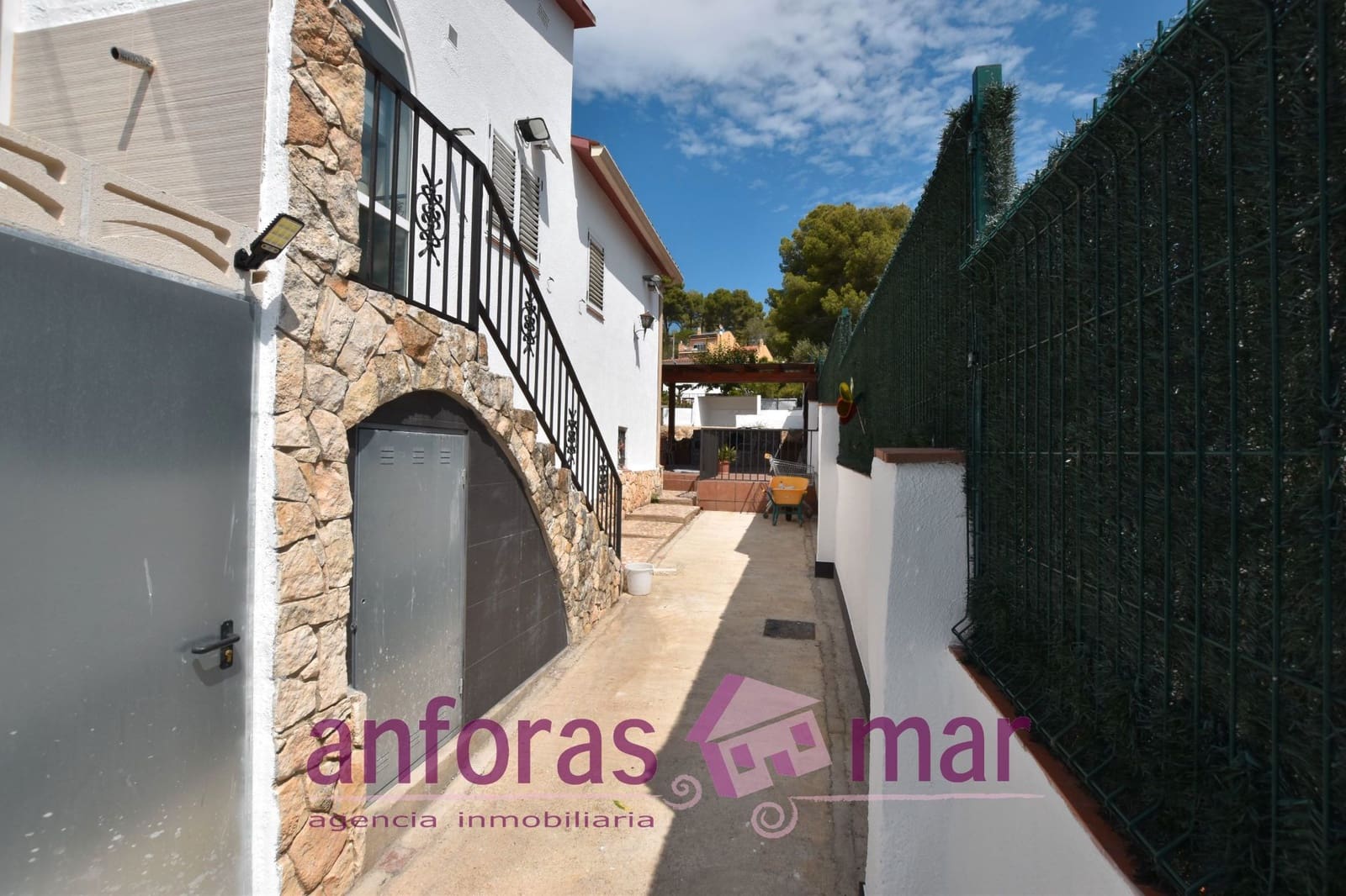 3 soverom Villa til salgs i La Pobla de Montornes med garasje - € 240 000 (Ref: 9133758)