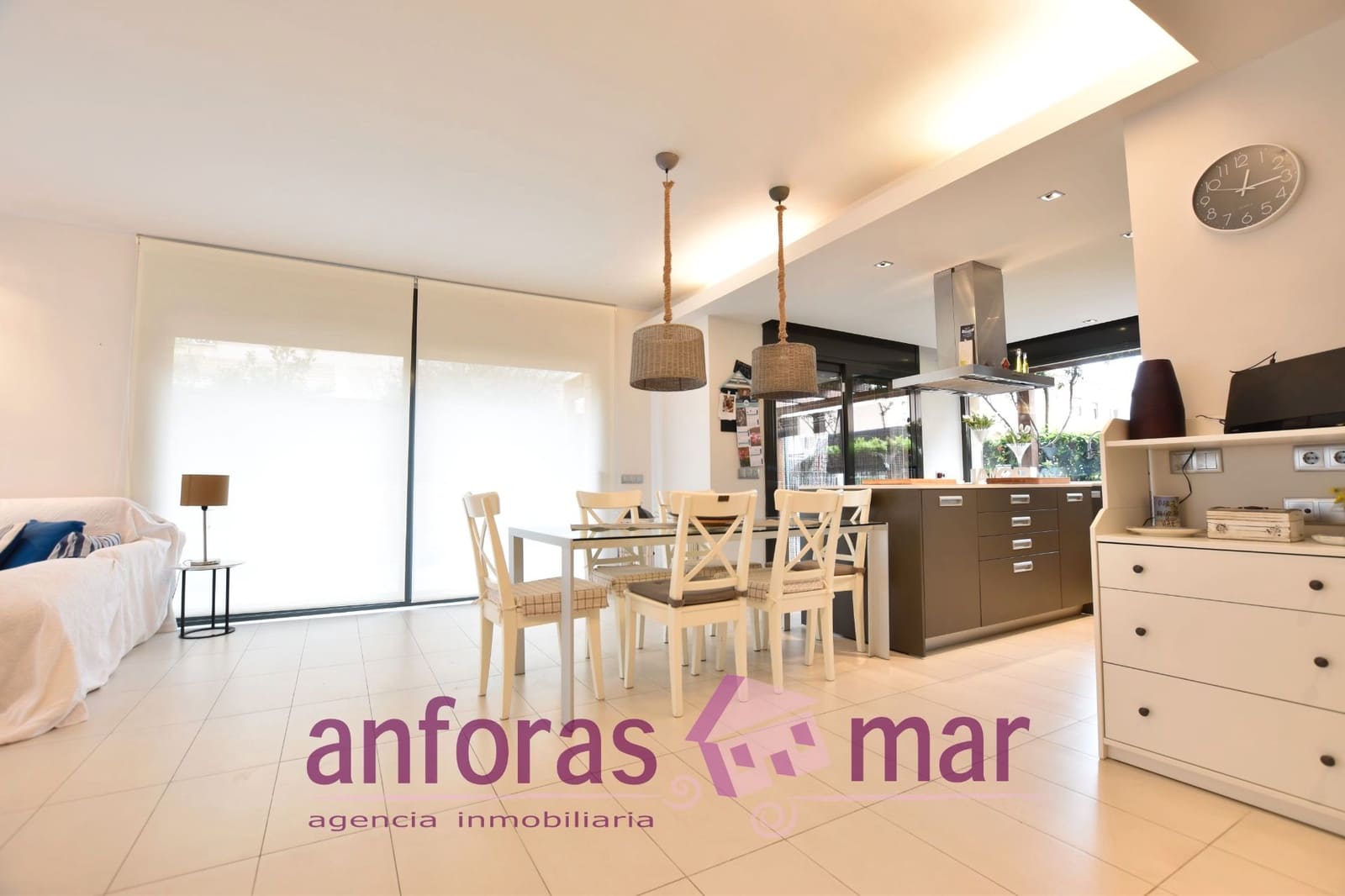 4 soveværelse Semi-Rækkehus til salg i Torredembarra med swimmingpool garage - € 575.000 (Ref: 9153383)