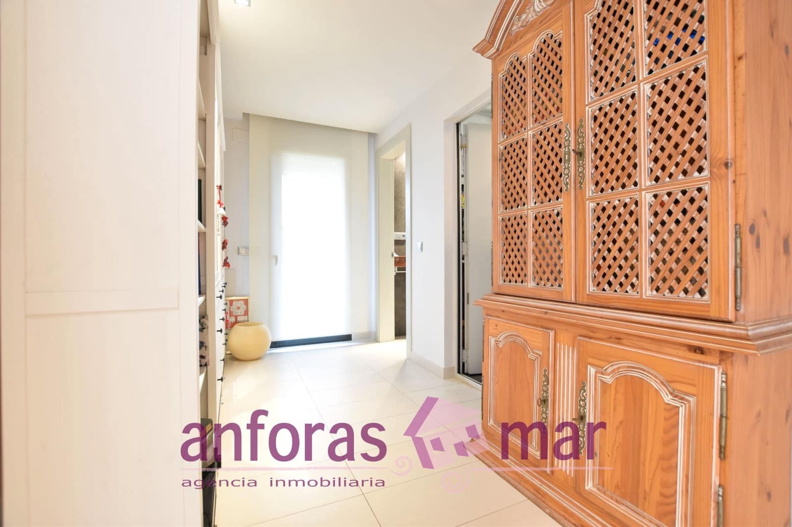 4 soveværelse Semi-Rækkehus til salg i Torredembarra med swimmingpool garage - € 575.000 (Ref: 9153383)