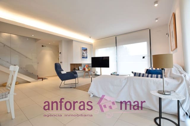 4 quarto Moradia Geminada para venda em Torredembarra com piscina garagem - 575 000 € (Ref: 9153383)