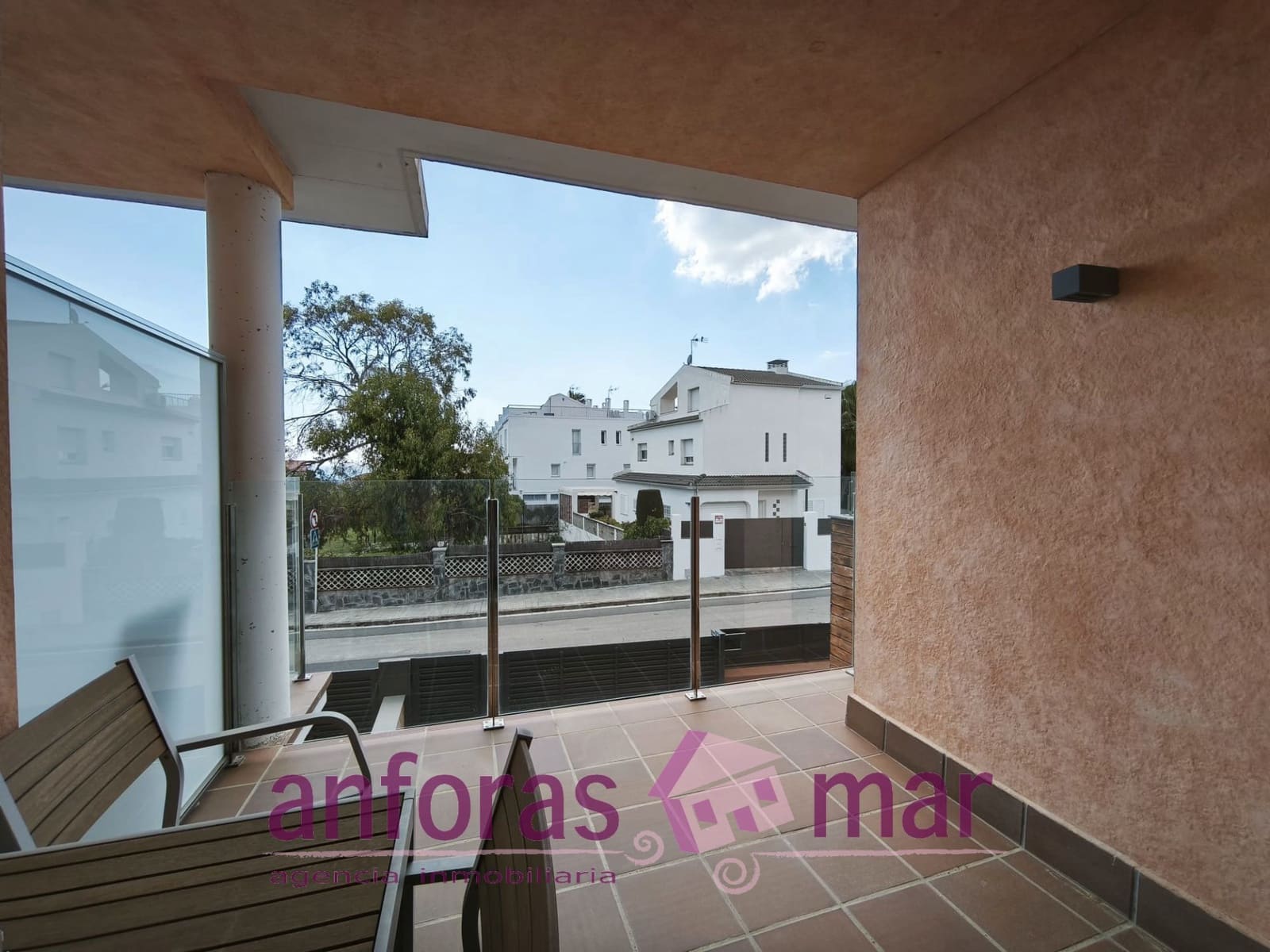 4 soveværelse Semi-Rækkehus til salg i Torredembarra med swimmingpool garage - € 575.000 (Ref: 9153383)