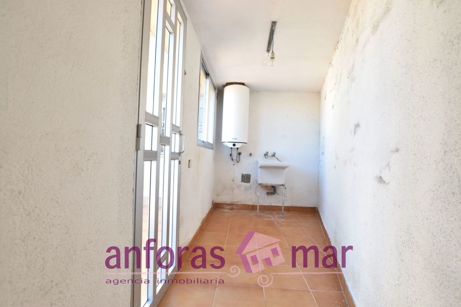 6 bedroom Townhouse for sale in Albinyana - € 210,000 (Ref: 9161321)