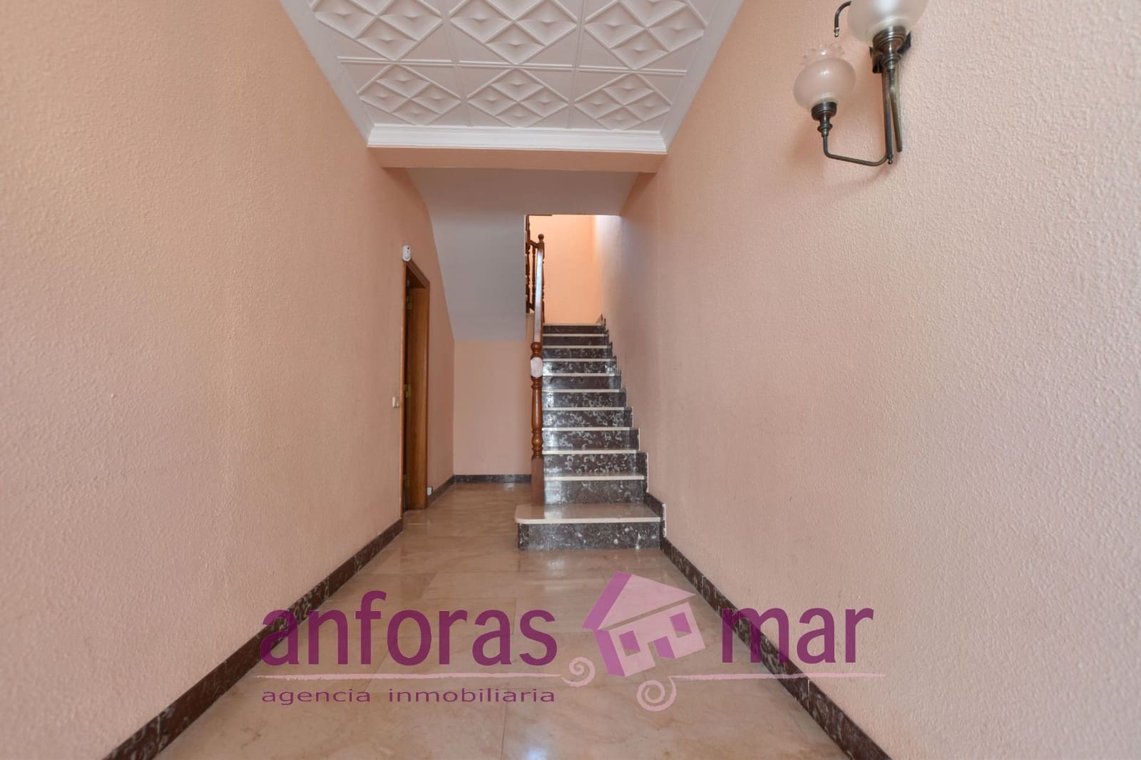 6 bedroom Townhouse for sale in Albinyana - € 210,000 (Ref: 9161321)
