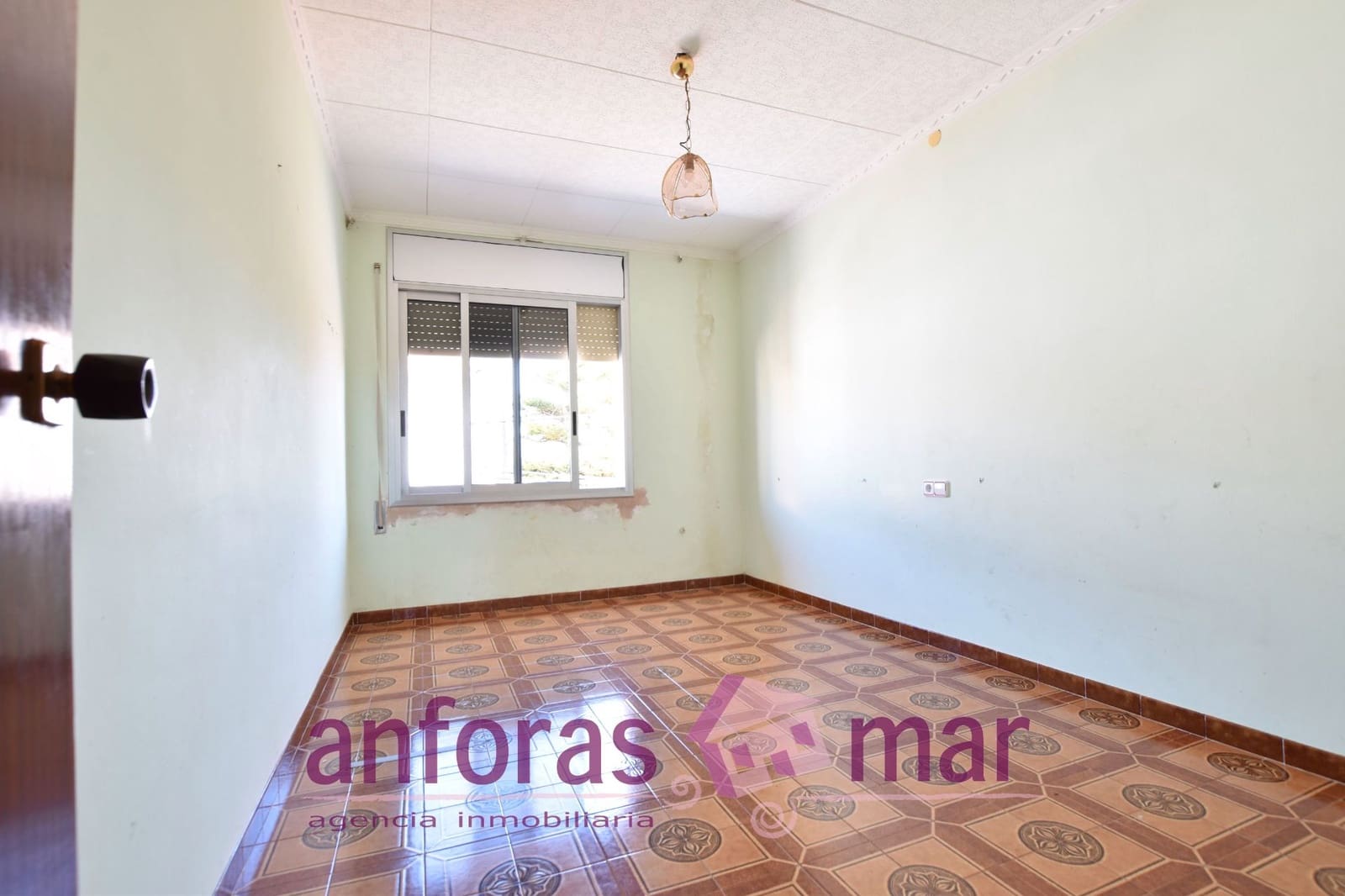 6 bedroom Townhouse for sale in Albinyana - € 210,000 (Ref: 9161321)