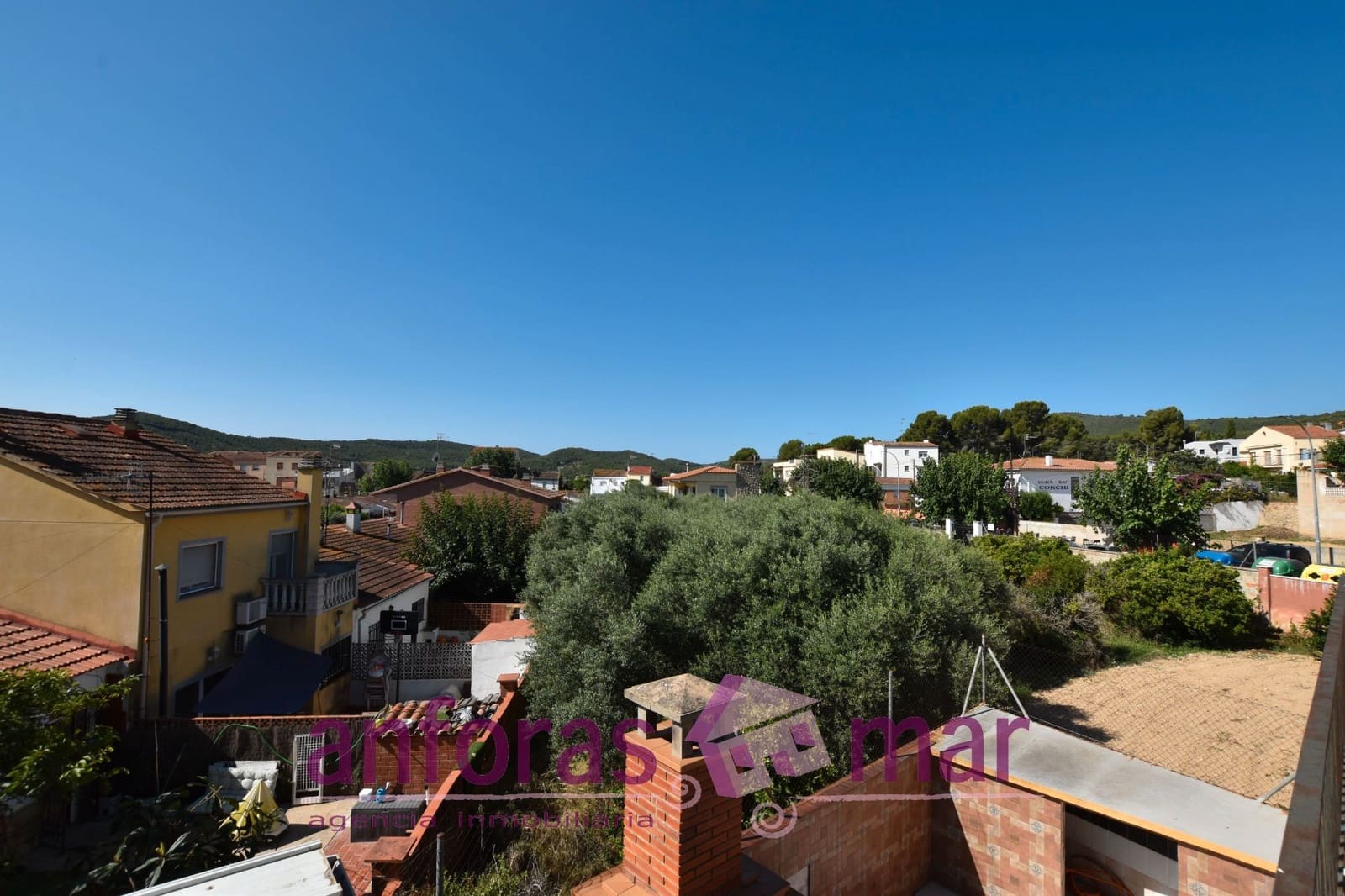 6 bedroom Townhouse for sale in Albinyana - € 210,000 (Ref: 9161321)