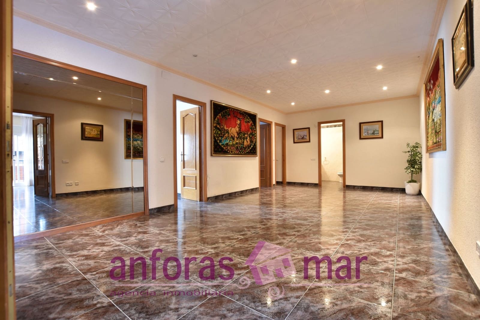 6 bedroom Townhouse for sale in Albinyana - € 210,000 (Ref: 9161321)