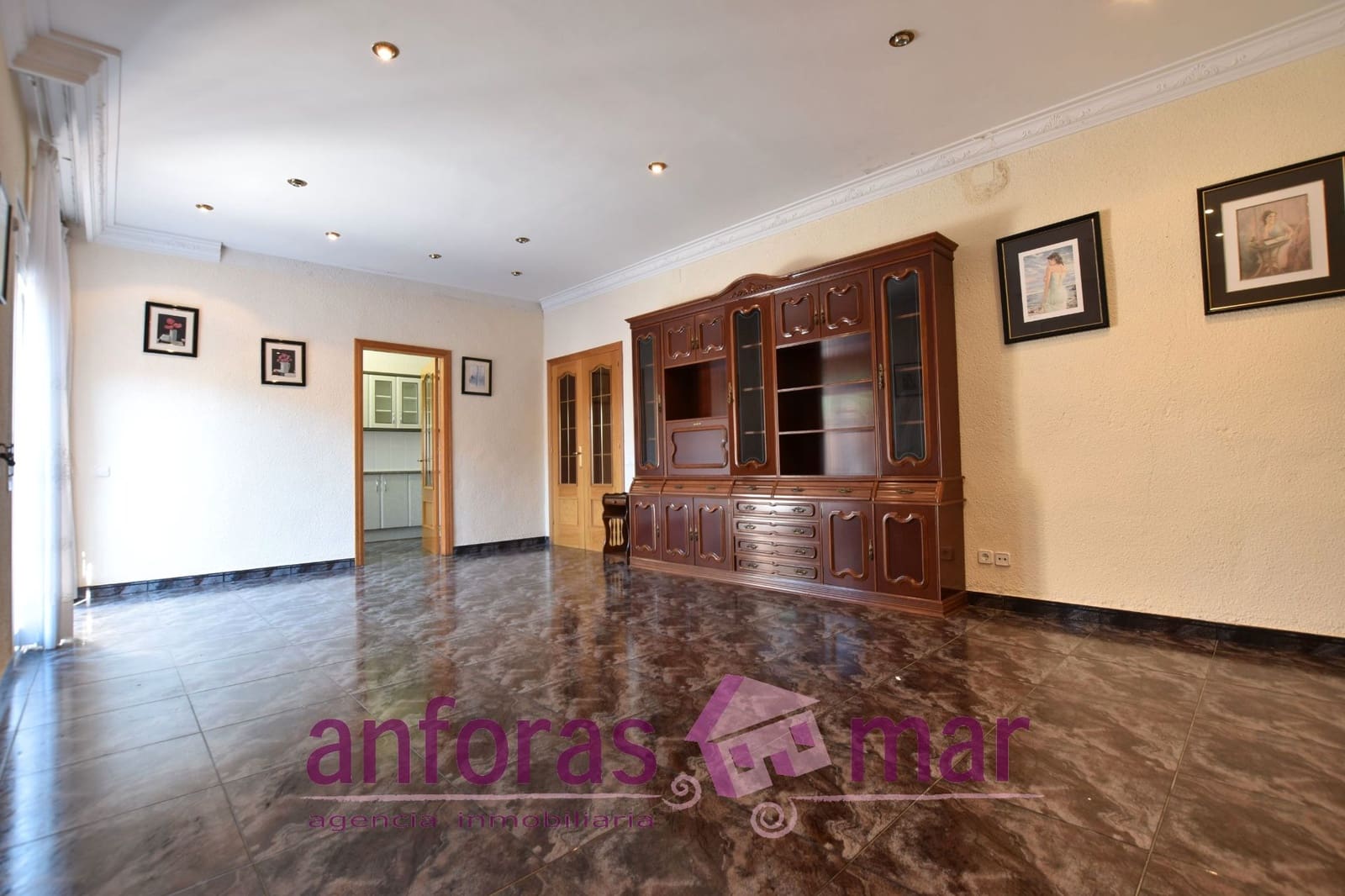6 bedroom Townhouse for sale in Albinyana - € 210,000 (Ref: 9161321)