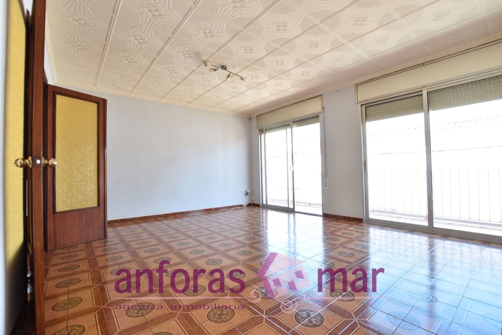 6 bedroom Townhouse for sale in Albinyana - € 210,000 (Ref: 9161321)