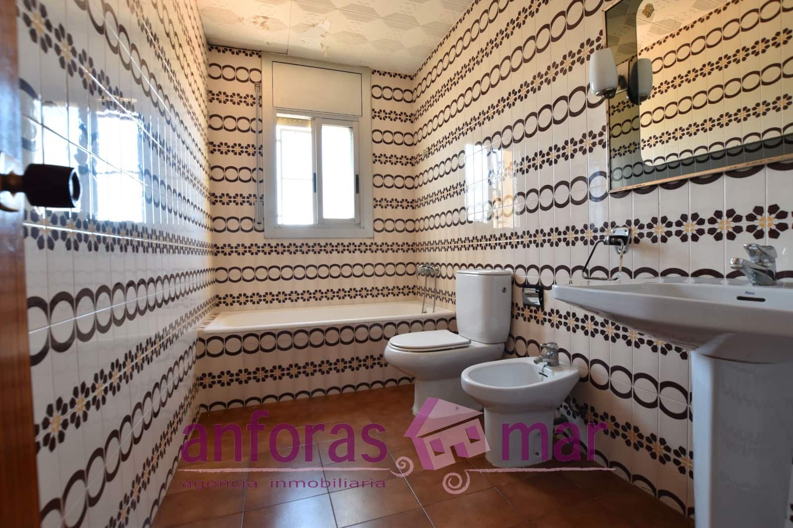 6 bedroom Townhouse for sale in Albinyana - € 210,000 (Ref: 9161321)