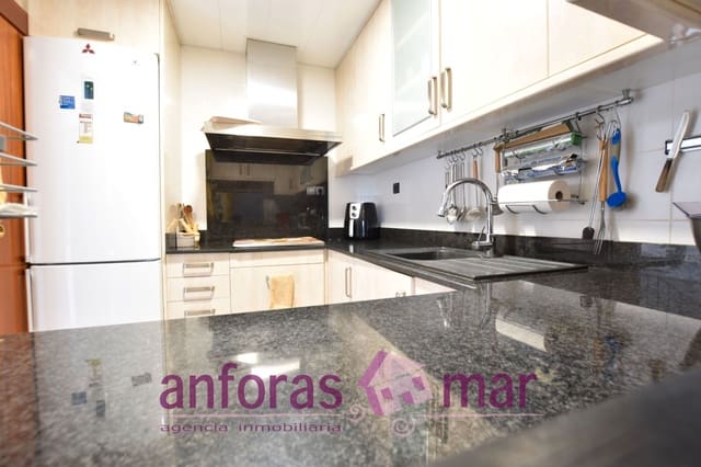 4 bedroom Townhouse for sale in Torredembarra - € 290,000 (Ref: 9283517)