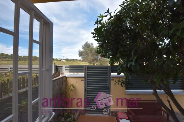 3 bedroom Townhouse for sale in Torredembarra with garage - € 322,000 (Ref: 9301957)