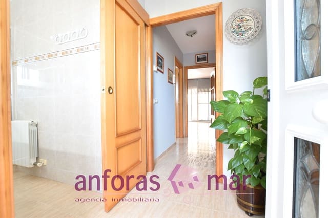 3 bedroom Townhouse for sale in Torredembarra with garage - € 322,000 (Ref: 9301957)