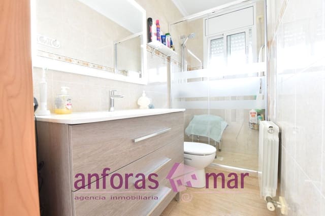 3 bedroom Townhouse for sale in Torredembarra with garage - € 322,000 (Ref: 9301957)