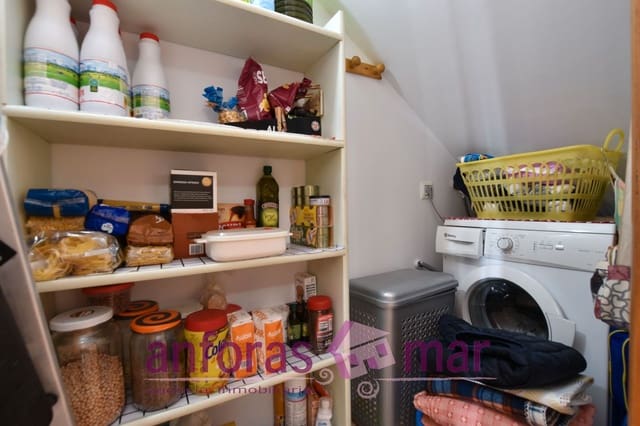 3 bedroom Townhouse for sale in Torredembarra with garage - € 322,000 (Ref: 9301957)