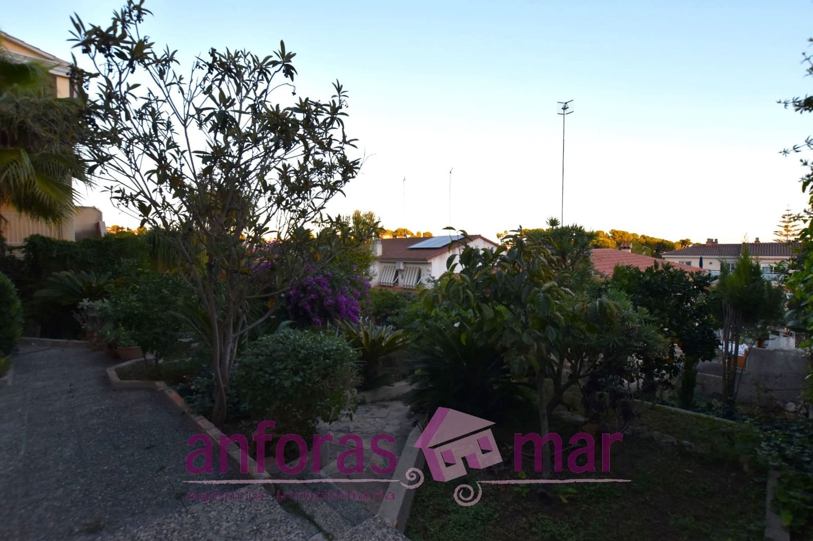 4 chambre Villa/Maison à vendre à Calafell avec garage - 364 000 € (Ref: 9357859)