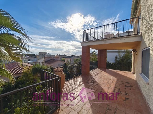 4 soverom Villa til salgs i Segur de Calafell, Calafell med garasje - € 364 000 (Ref: 9357859)