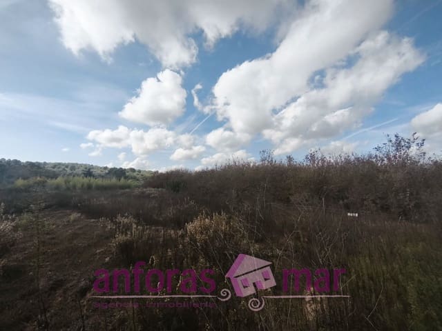 Teren niezagospodarowany na sprzedaż w La Riera de Gaià - 31 000 € (Ref: 9407825)