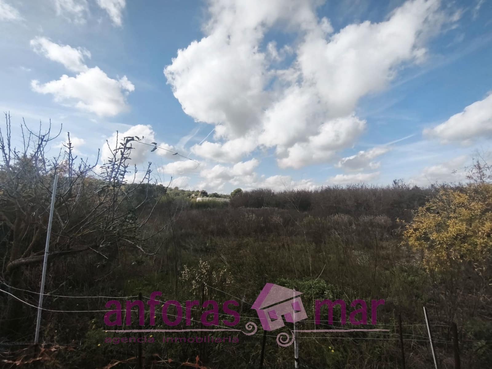 Mark till salu i La Riera de Gaia - 31 000 € (Ref: 9407825)