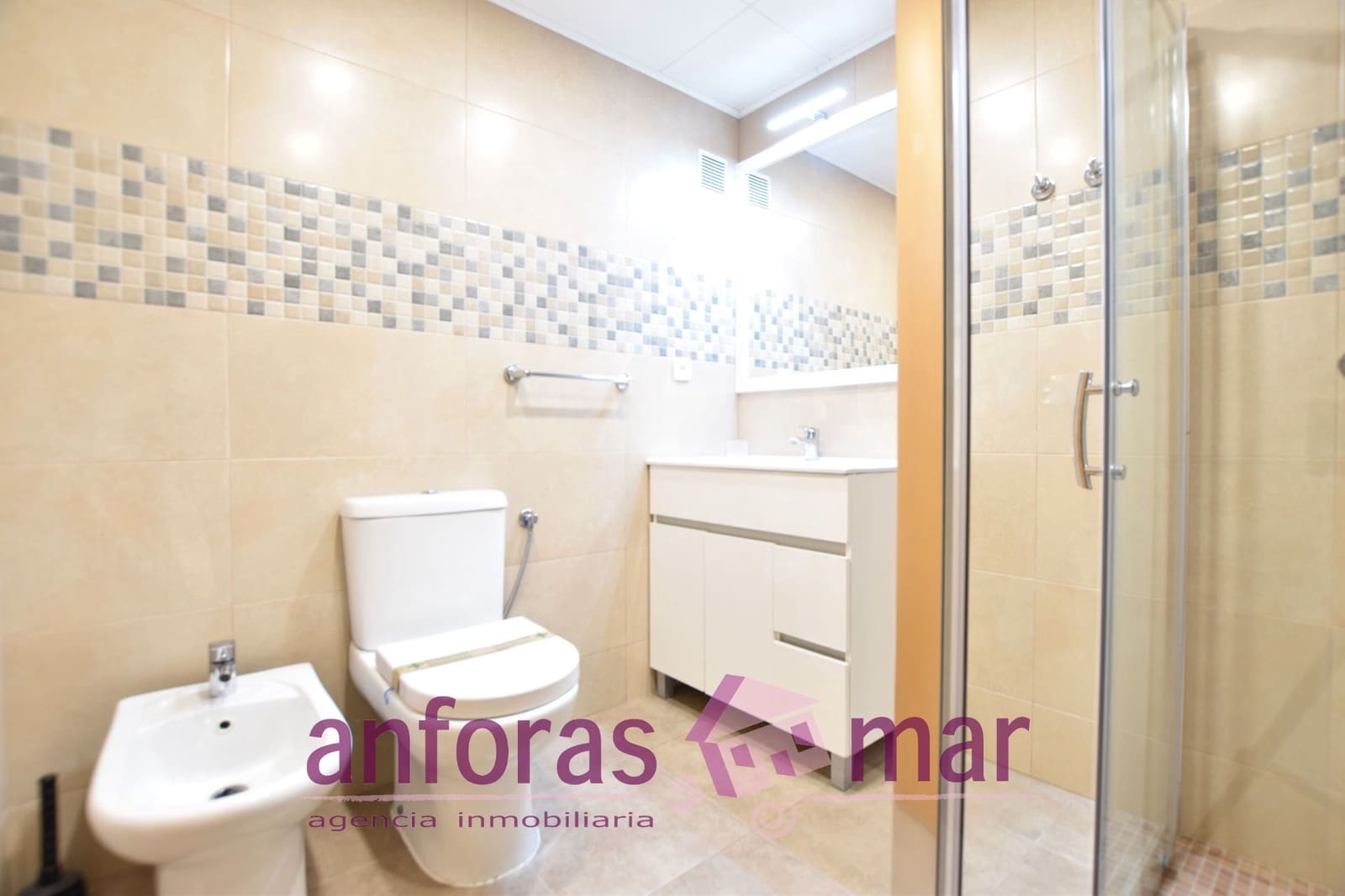 4 sypialnia Penthouse na sprzedaż w Torredembarra z basenem garażem - 630 000 € (Ref: 9432519)