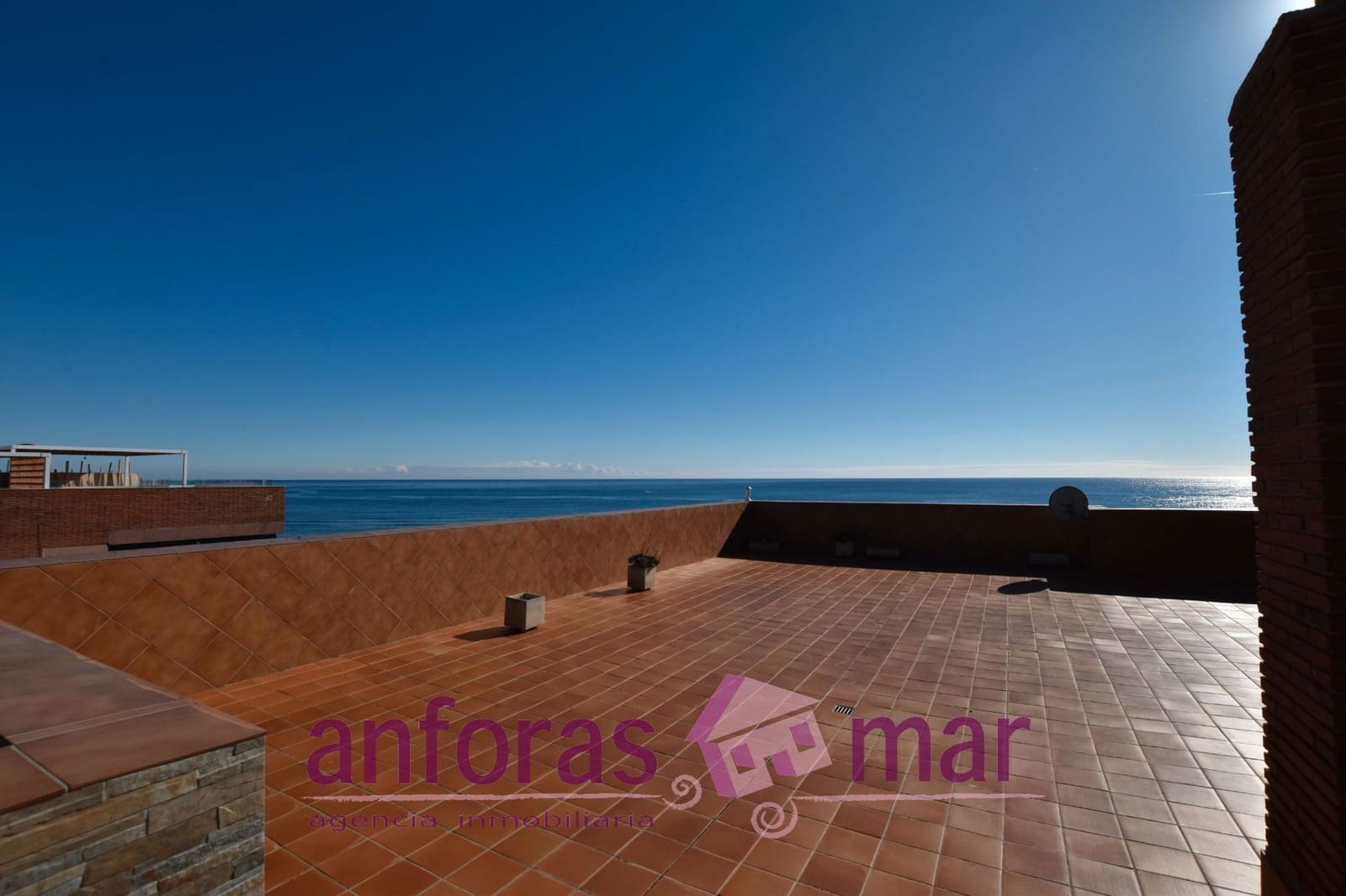 4 sypialnia Penthouse na sprzedaż w Torredembarra z basenem garażem - 630 000 € (Ref: 9432519)