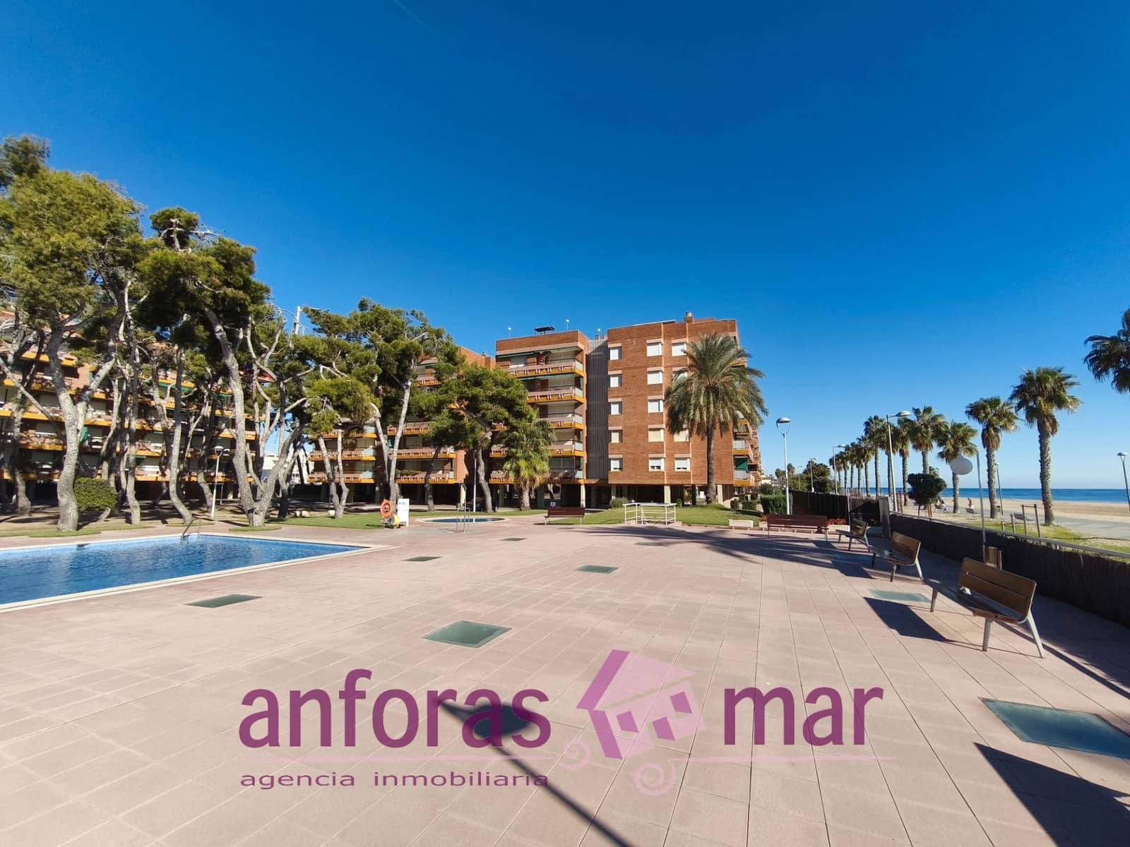 4 sypialnia Penthouse na sprzedaż w Torredembarra z basenem garażem - 630 000 € (Ref: 9432519)