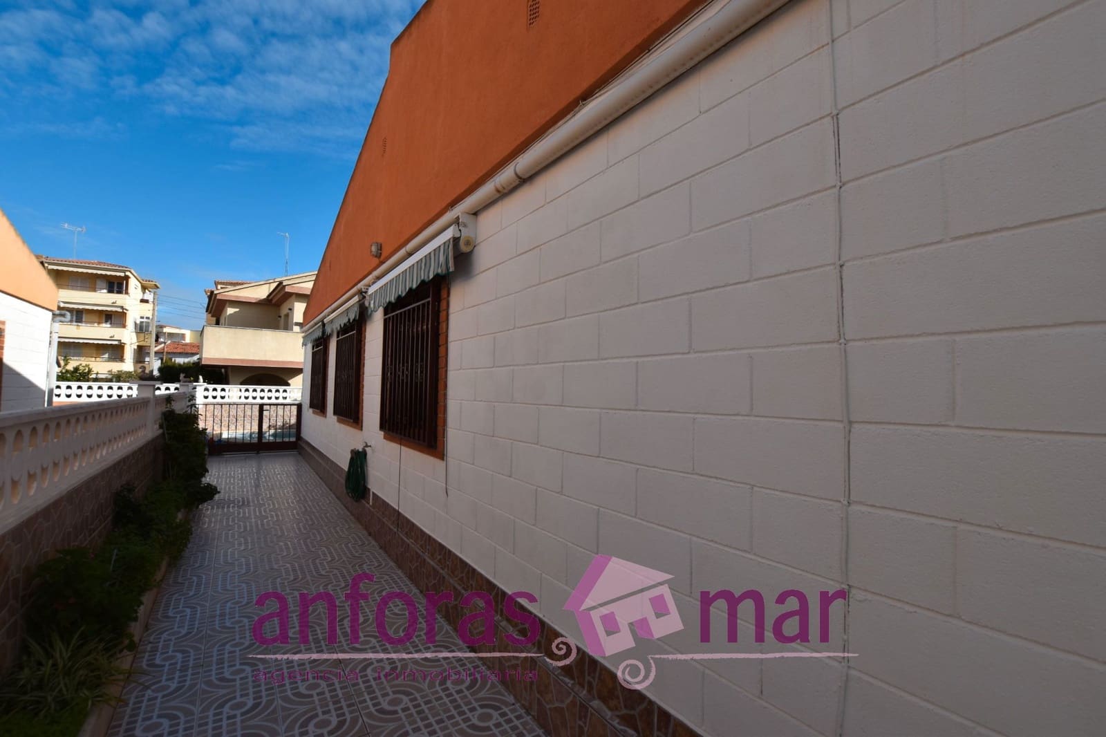 3 slaapkamer Halfvrijstaande villa te koop in Creixell met zwembad garage - € 233.000 (Ref: 9519396)