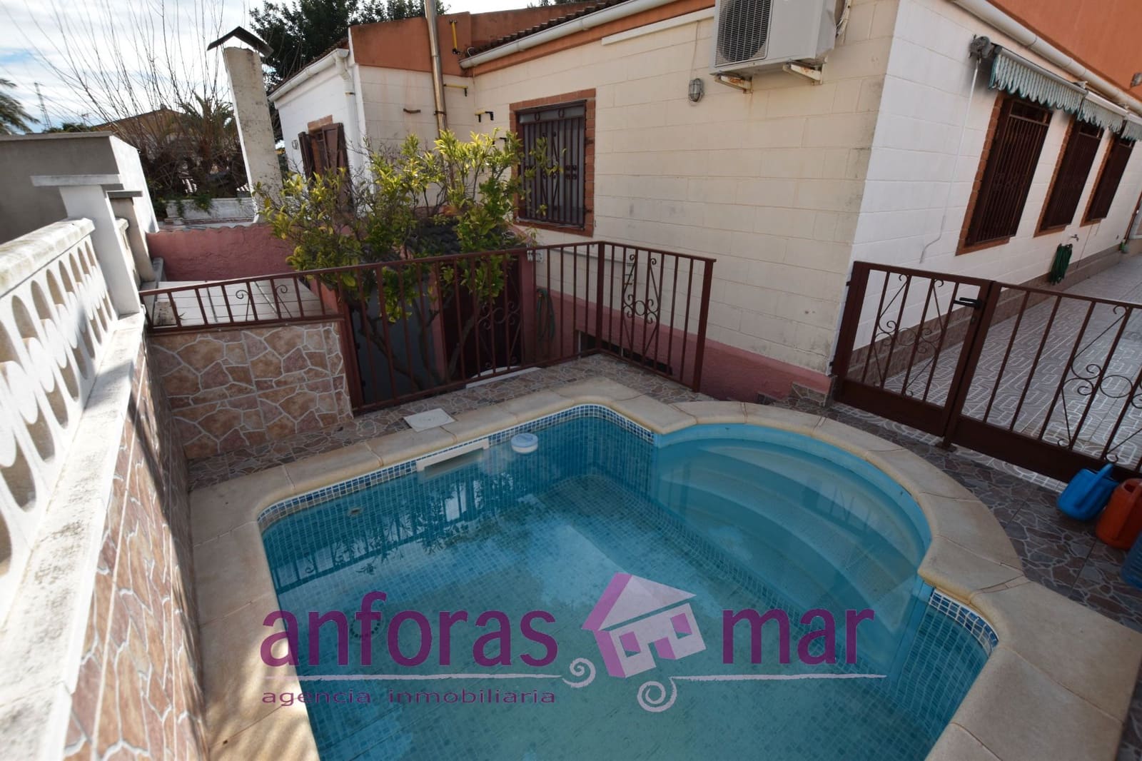 3 slaapkamer Halfvrijstaande villa te koop in Creixell met zwembad garage - € 233.000 (Ref: 9519396)