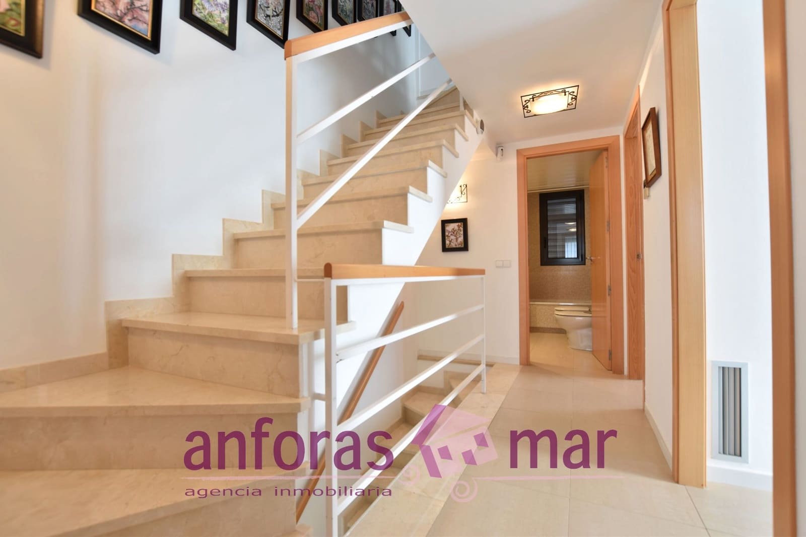 4 sovrum Villa till salu i Torredembarra med garage - 399 000 € (Ref: 9570286)