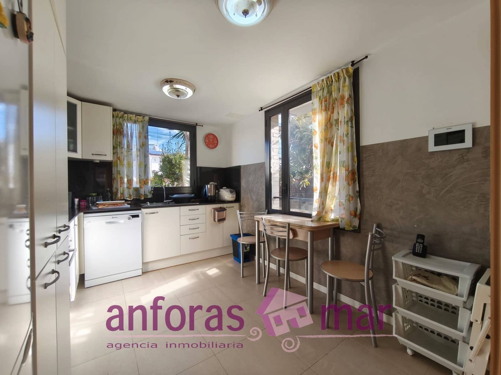 4 sovrum Villa till salu i Torredembarra med garage - 399 000 € (Ref: 9570286)