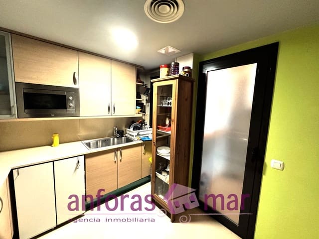 3 bedroom Flat for sale in El Vendrell - € 189,000 (Ref: 9672126)