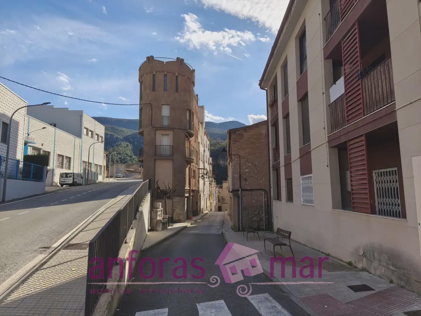 12 bedroom Townhouse for sale in La Riba - € 84,000 (Ref: 9758133)