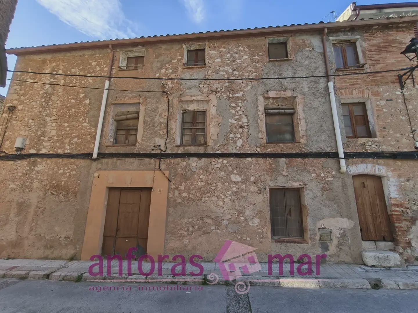 12 bedroom Townhouse for sale in La Riba - € 84,000 (Ref: 9758133)