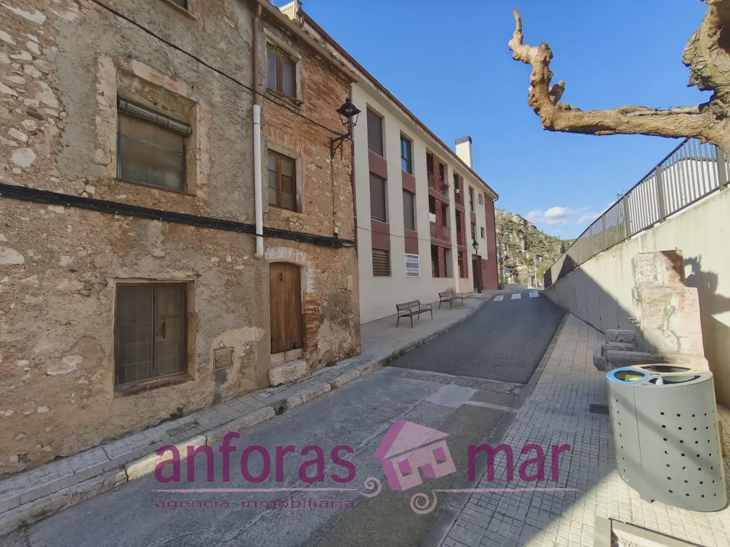 12 bedroom Townhouse for sale in La Riba - € 84,000 (Ref: 9758133)