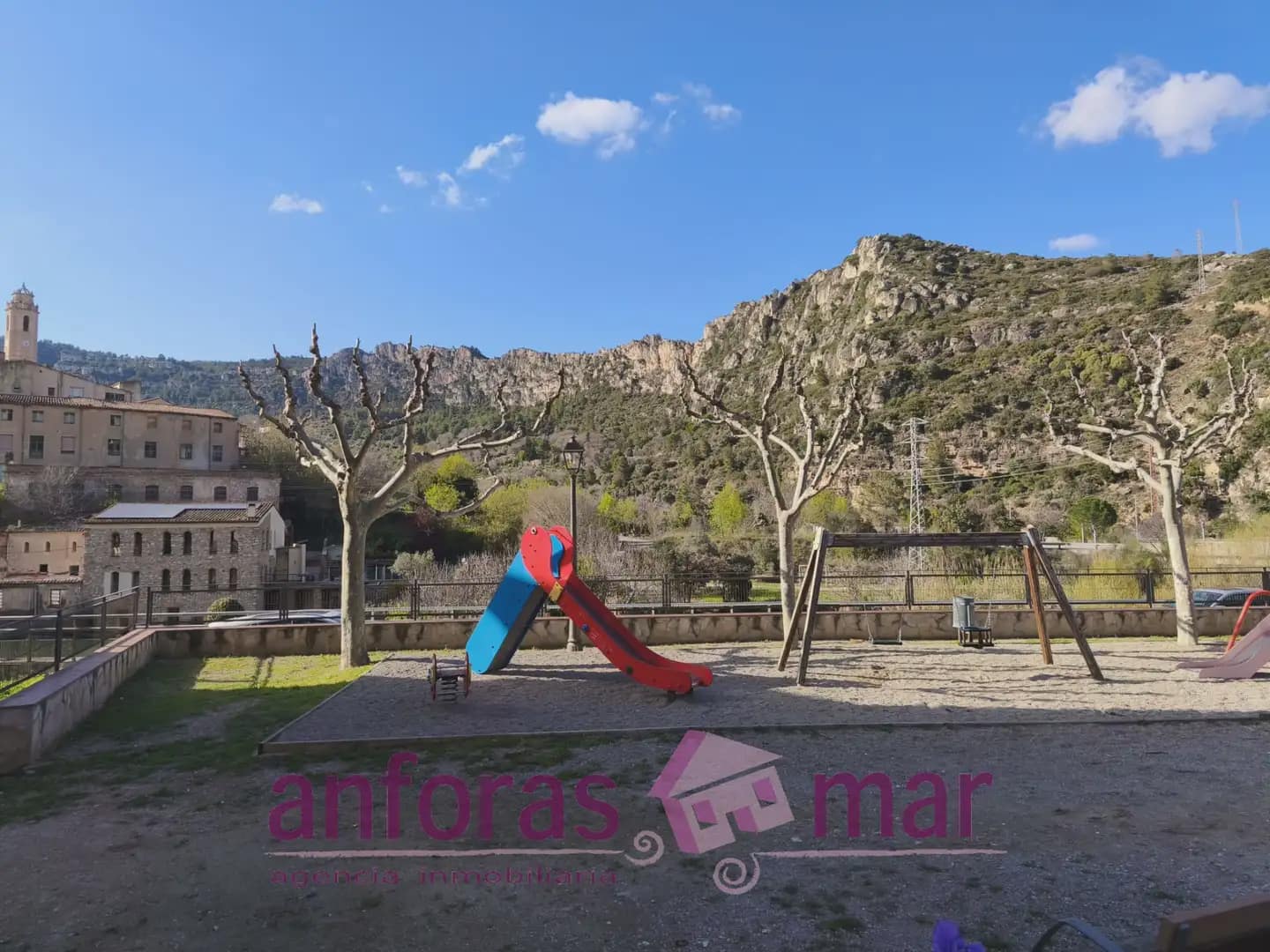 12 bedroom Townhouse for sale in La Riba - € 84,000 (Ref: 9758133)