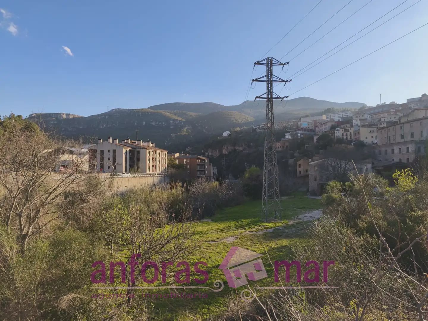 12 bedroom Townhouse for sale in La Riba - € 84,000 (Ref: 9758133)