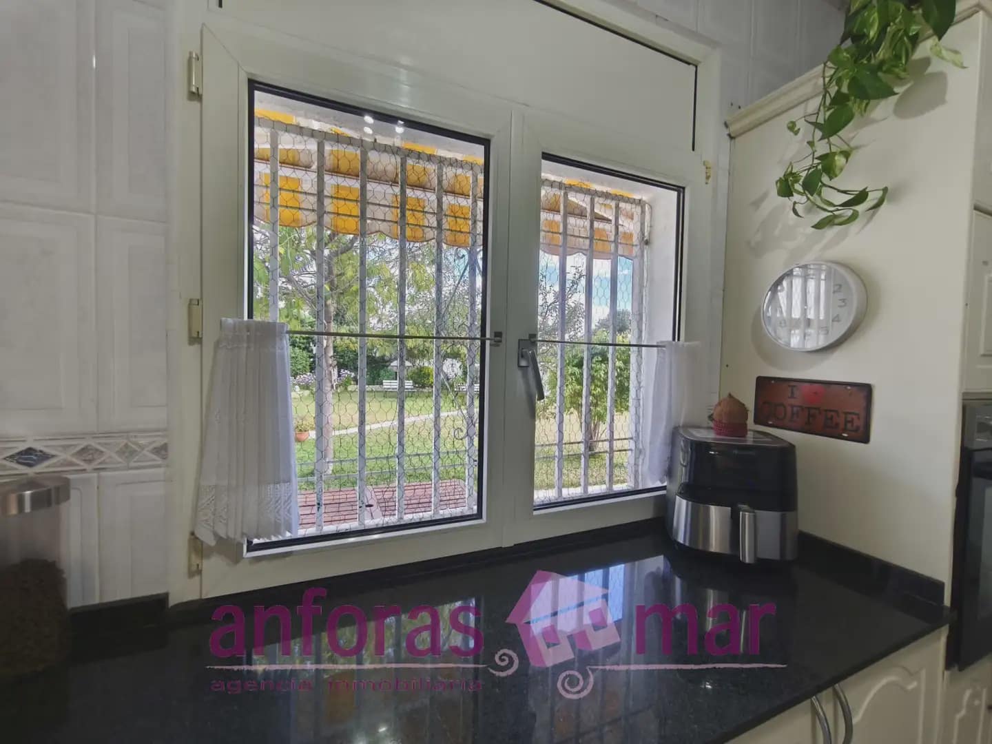 3 soveværelse Villa til salg i El Vendrell med swimmingpool garage - € 417.000 (Ref: 9783535)