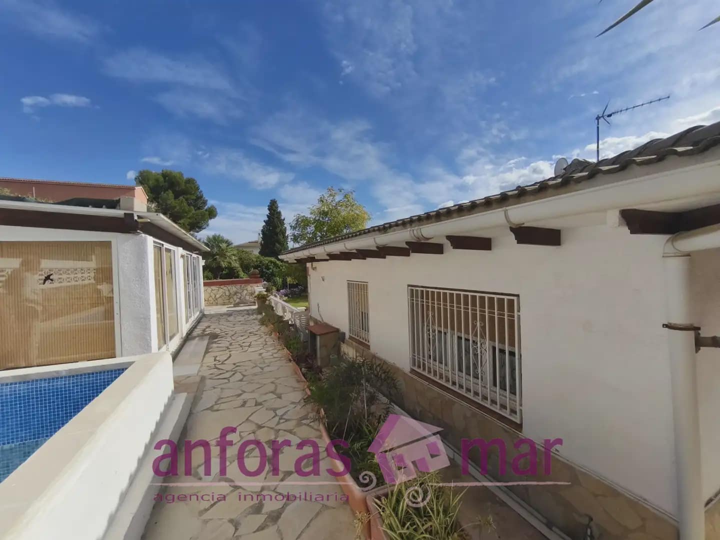 3 soveværelse Villa til salg i El Vendrell med swimmingpool garage - € 417.000 (Ref: 9783535)