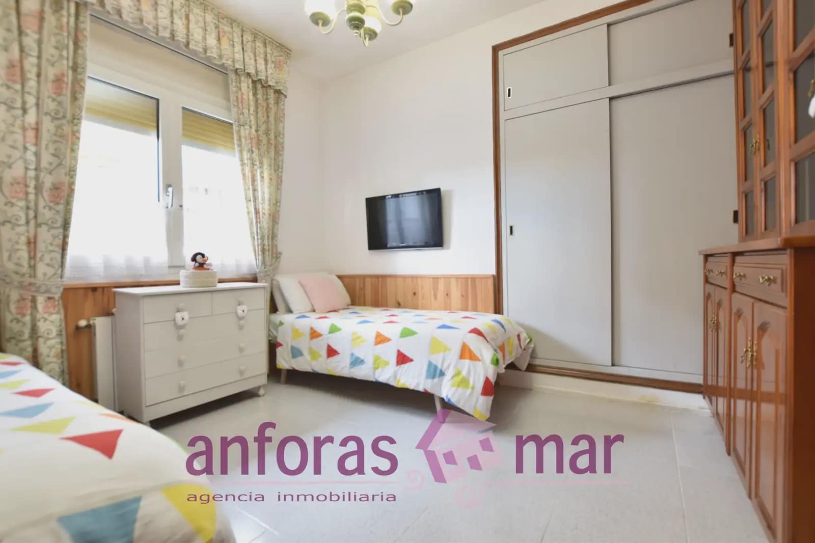 3 soveværelse Villa til salg i El Vendrell med swimmingpool garage - € 417.000 (Ref: 9783535)