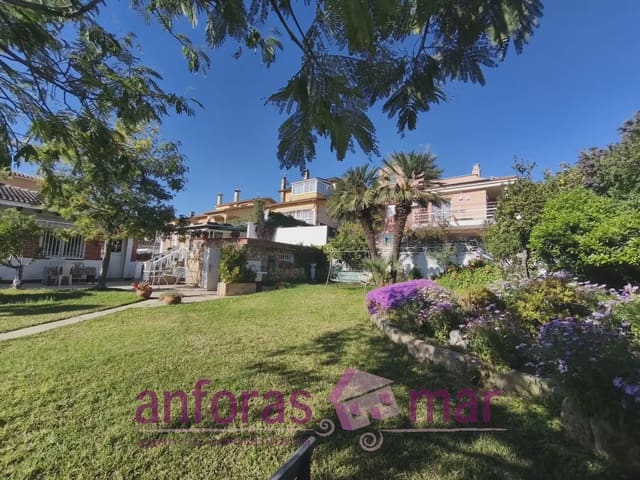 3 soveværelse Villa til salg i El Vendrell med swimmingpool garage - € 417.000 (Ref: 9783535)