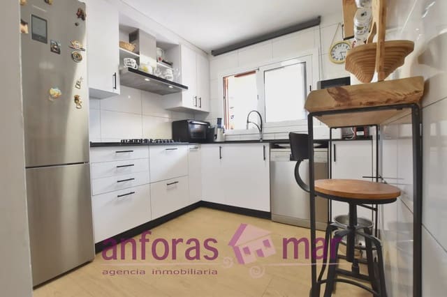 2 quarto Casa em Banda para venda em La Riera de Gaià com garagem - 285 000 € (Ref: 9838243)
