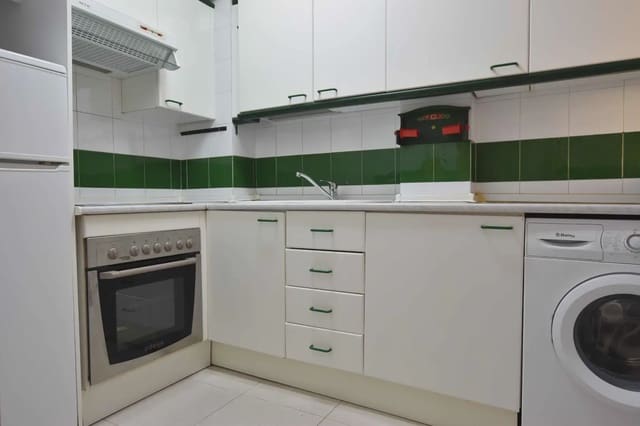 Piso de 2 habitaciones en Torredembarra en alquiler con garaje - 1.500 € (Ref: 9839699)