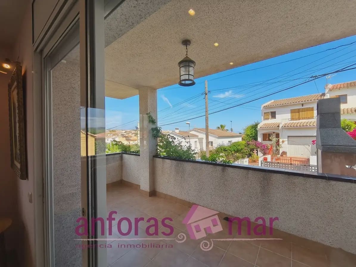 6 bedroom Semi-detached Villa for rent in Creixell with garage - € 1,148 (Ref: 9889126)