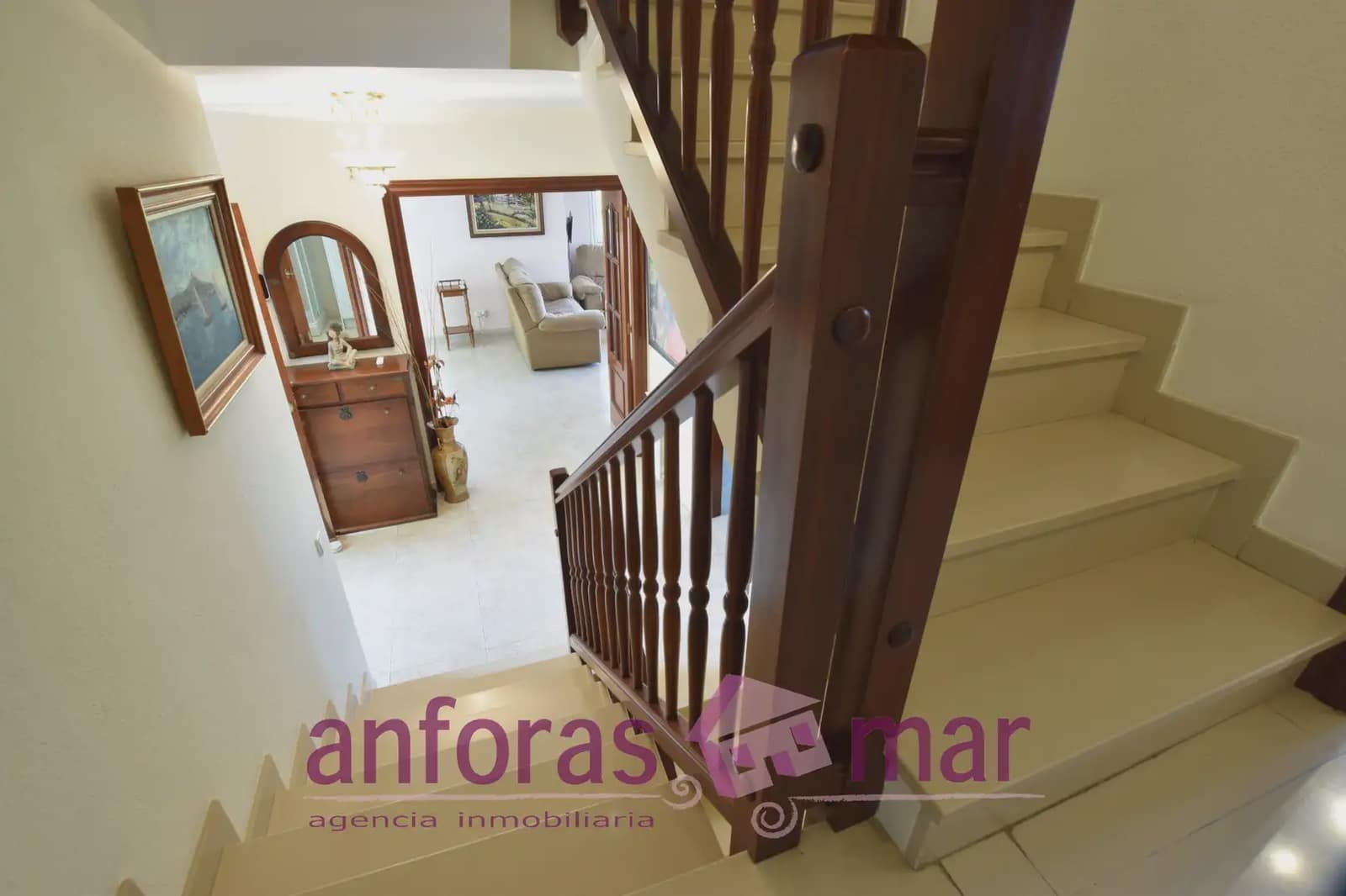 6 bedroom Semi-detached Villa for rent in Creixell with garage - € 1,148 (Ref: 9889126)