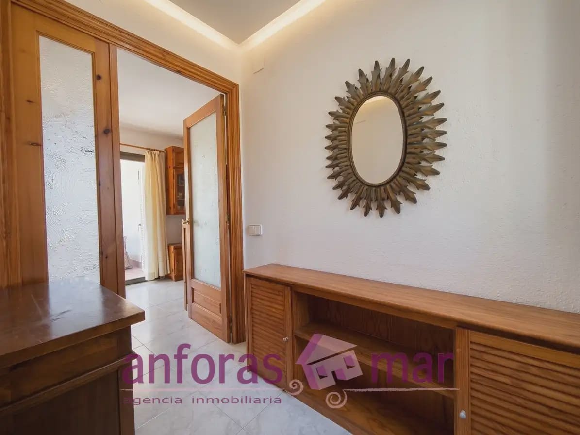 4 bedroom Villa for sale in Torredembarra with pool garage - € 395,000 (Ref: 9957942)