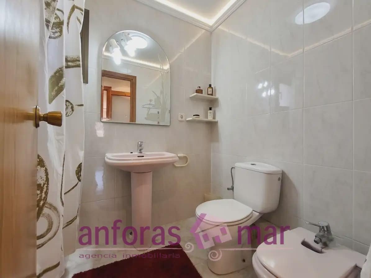 4 bedroom Villa for sale in Torredembarra with pool garage - € 395,000 (Ref: 9957942)