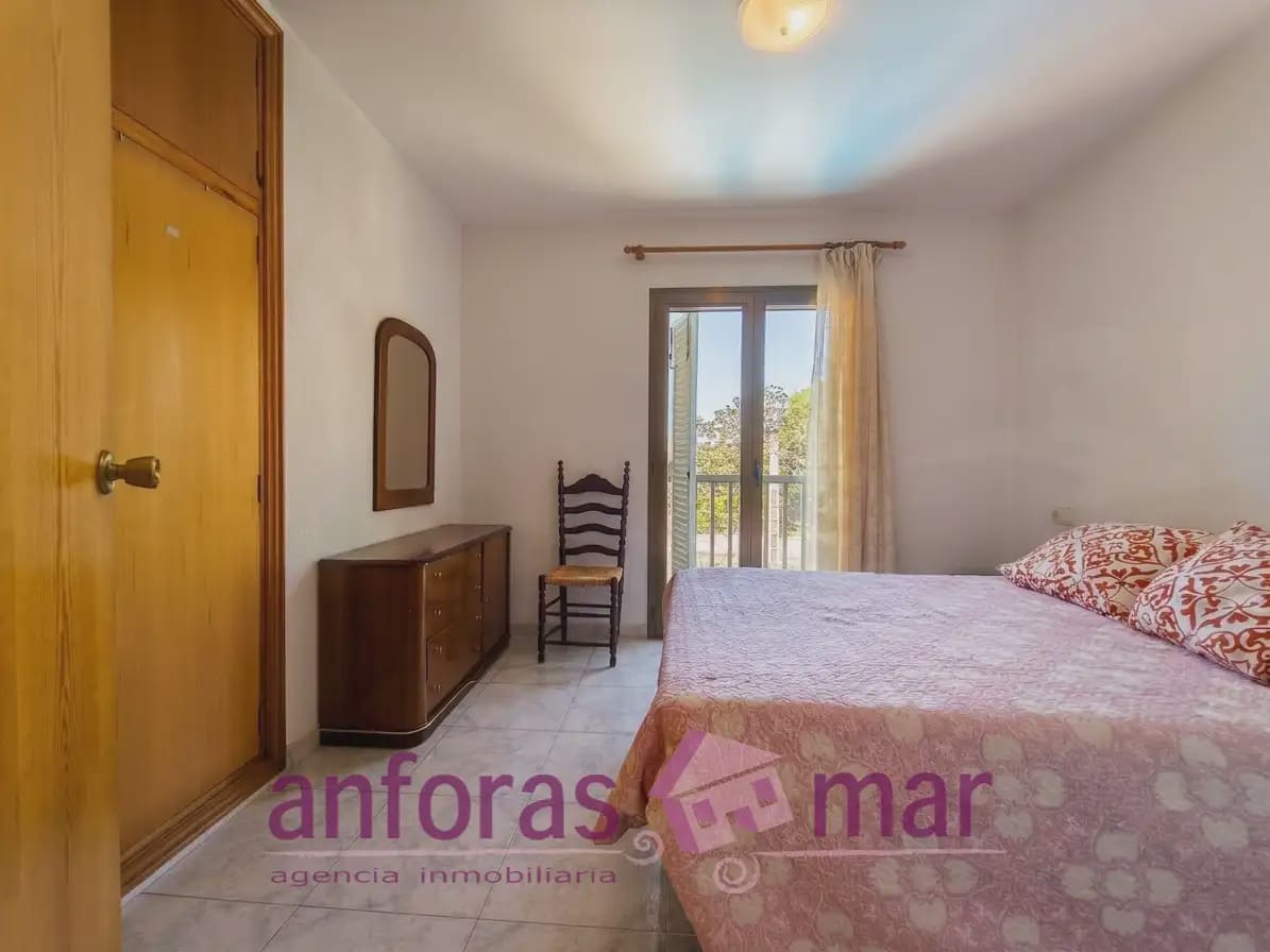4 bedroom Villa for sale in Torredembarra with pool garage - € 395,000 (Ref: 9957942)
