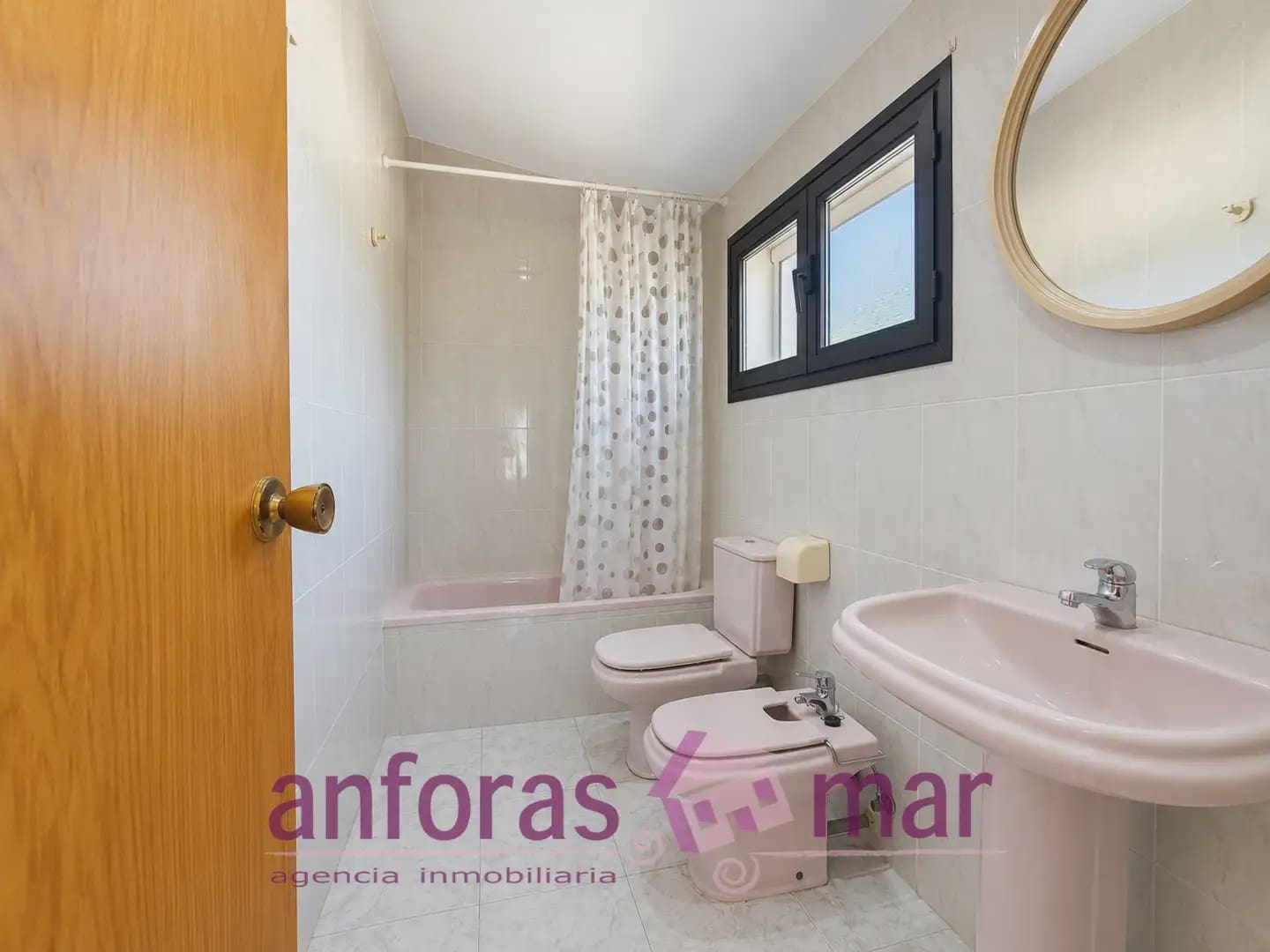 4 bedroom Villa for sale in Torredembarra with pool garage - € 395,000 (Ref: 9957942)