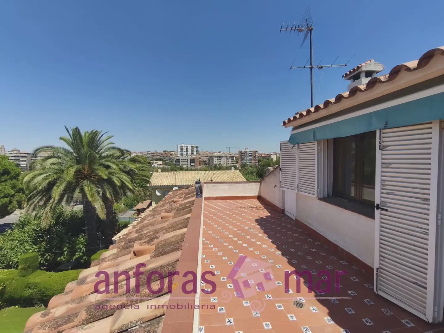 4 bedroom Villa for sale in Torredembarra with pool garage - € 395,000 (Ref: 9957942)