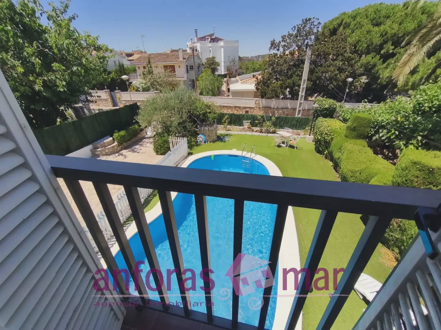 4 bedroom Villa for sale in Torredembarra with pool garage - € 395,000 (Ref: 9957942)