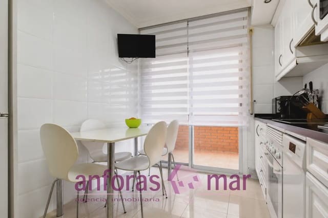 Piso de 4 habitaciones en Tarragona ciudad en venta - 285.000 € (Ref: 9997576)